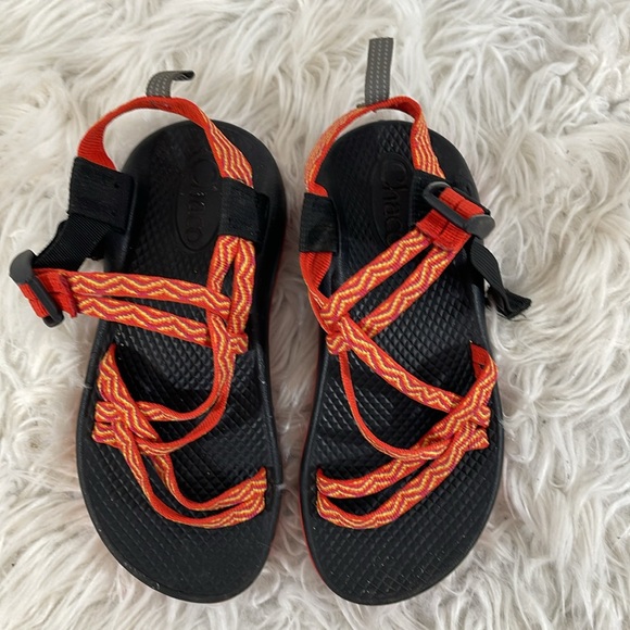 CHACO J180220 Kids ZX1 Rainbow Ecotread Orange Black Strappy Sandals Unisex Sz 2 - Picture 2 of 9